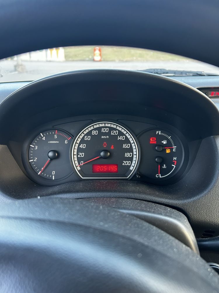 Suzuki Swift 1.3 ddis glx
