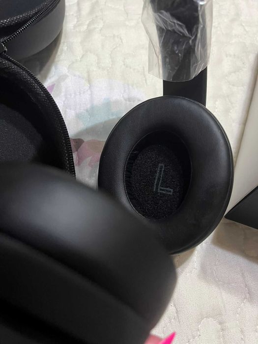 Beats Studio Pro - Preto