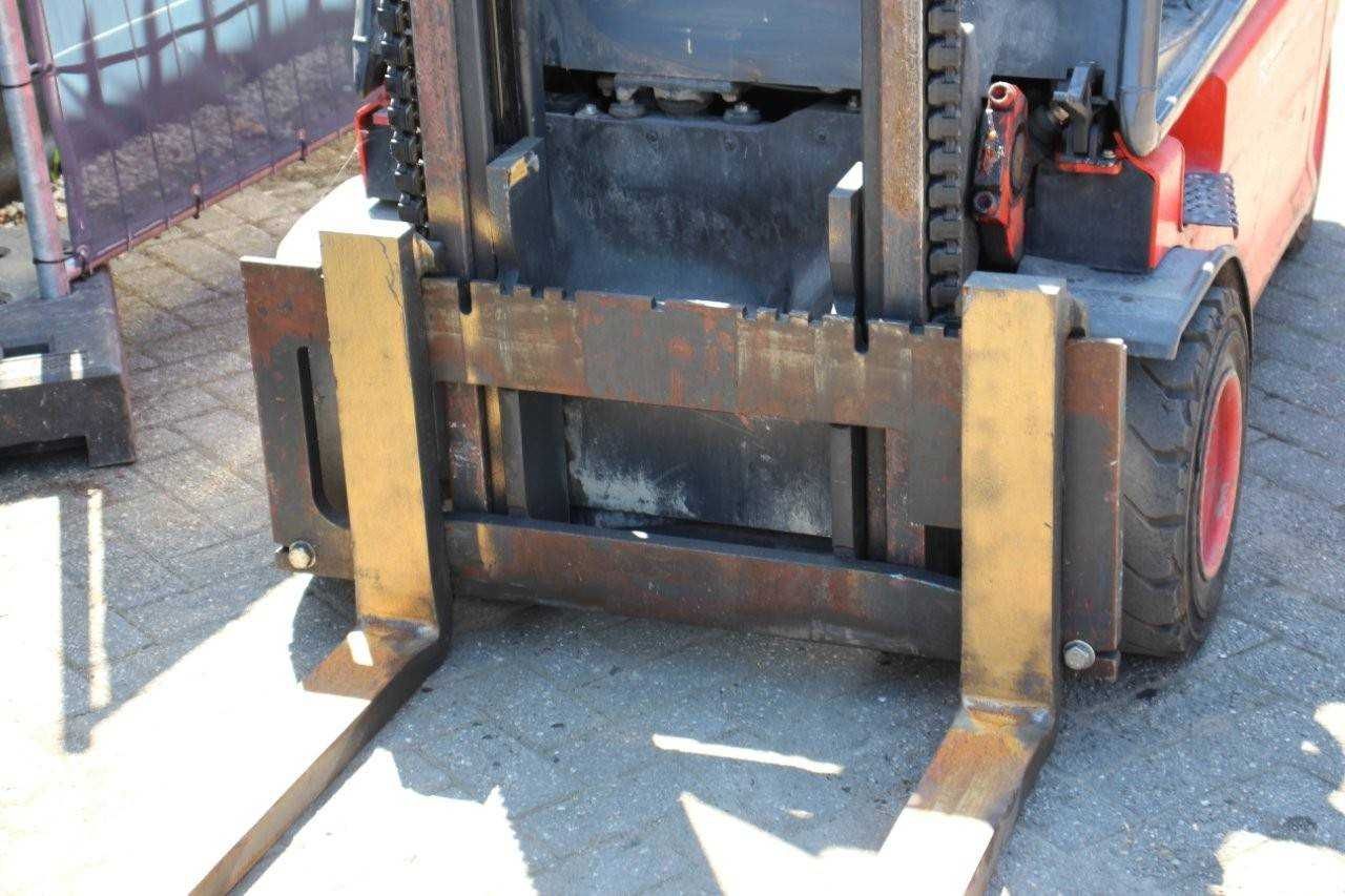 Empilhador eléctrico Fenwick - Linde E18P, 1800 kg (2530)
