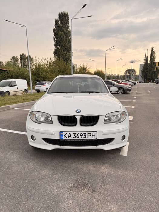 BMW 118i офіційна