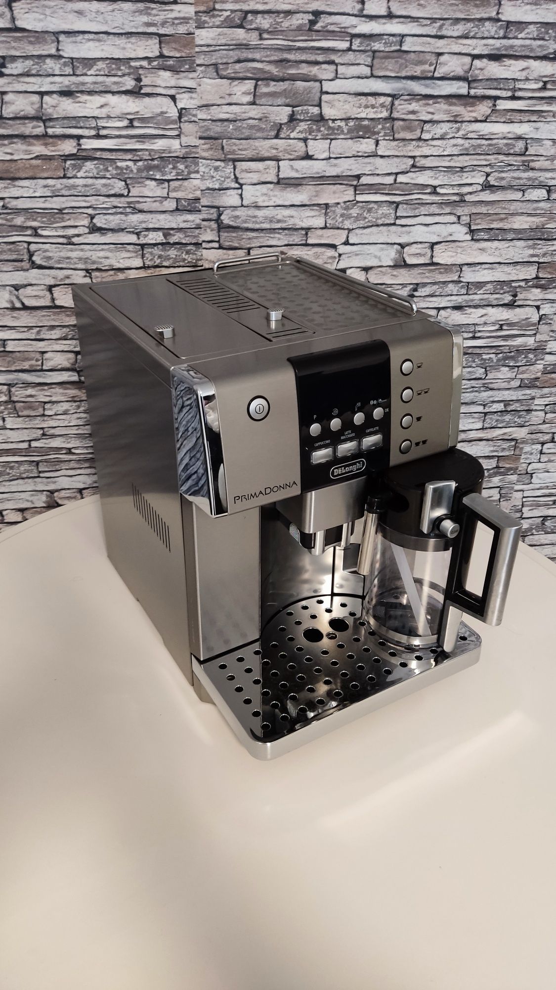 Кофемашина В Каждый Дом ® Delonghi Prima Donna ESAM 6600