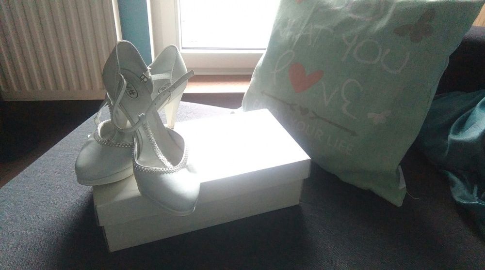 Buty ślubne roz.35