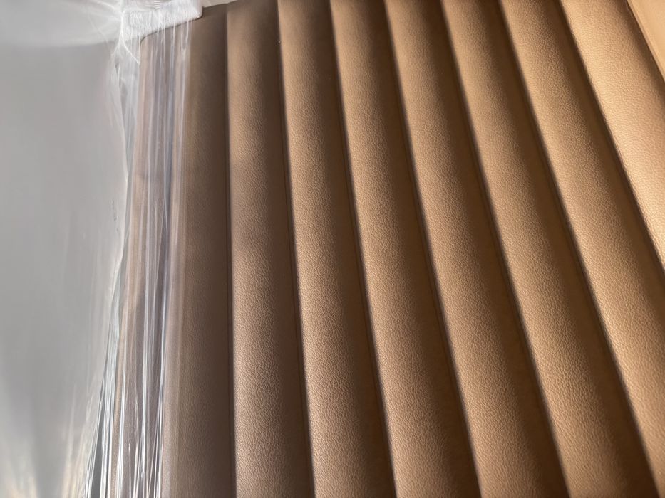 NOWE fotele Vitra EA108 - camel skóra