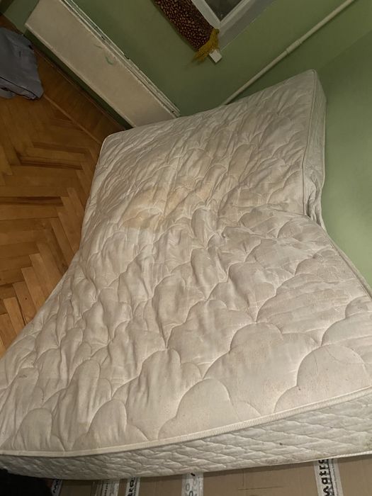 Продам матрас 1,95 на 1,40