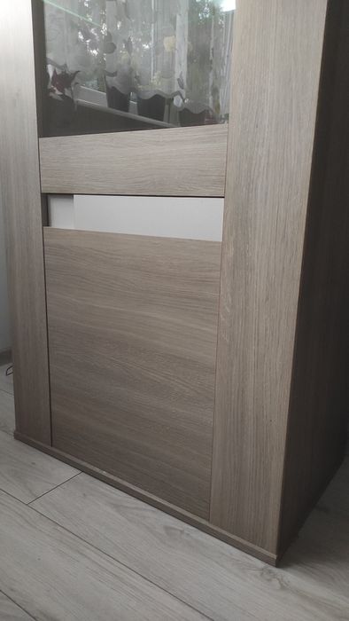Witryna z podświetleniem Agata Meble 190cm