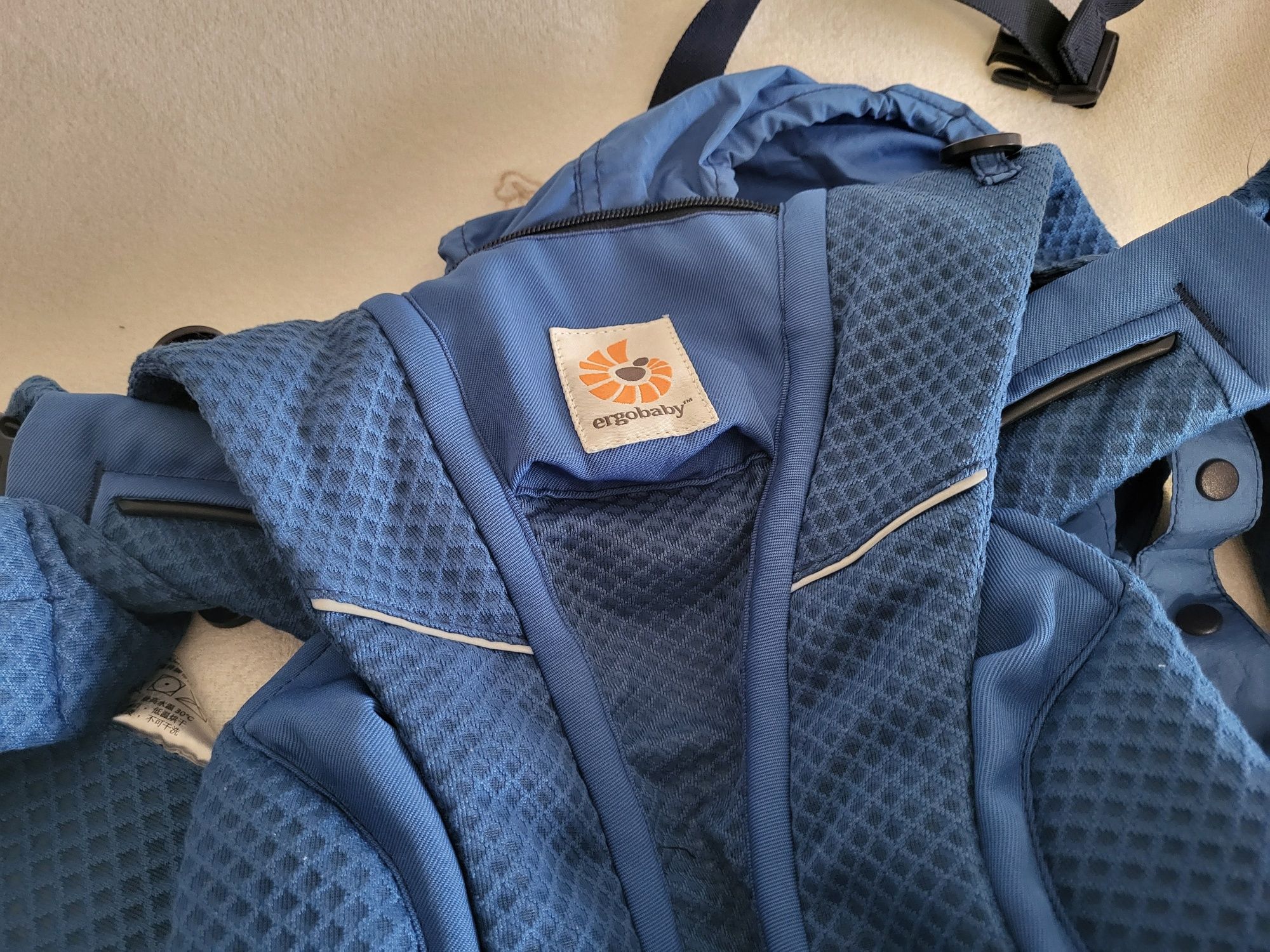 Ergobaby omni breeze 360