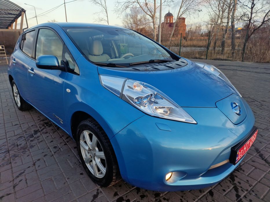 Nissan Leaf 2012рік 112т.км Батарея 10/12