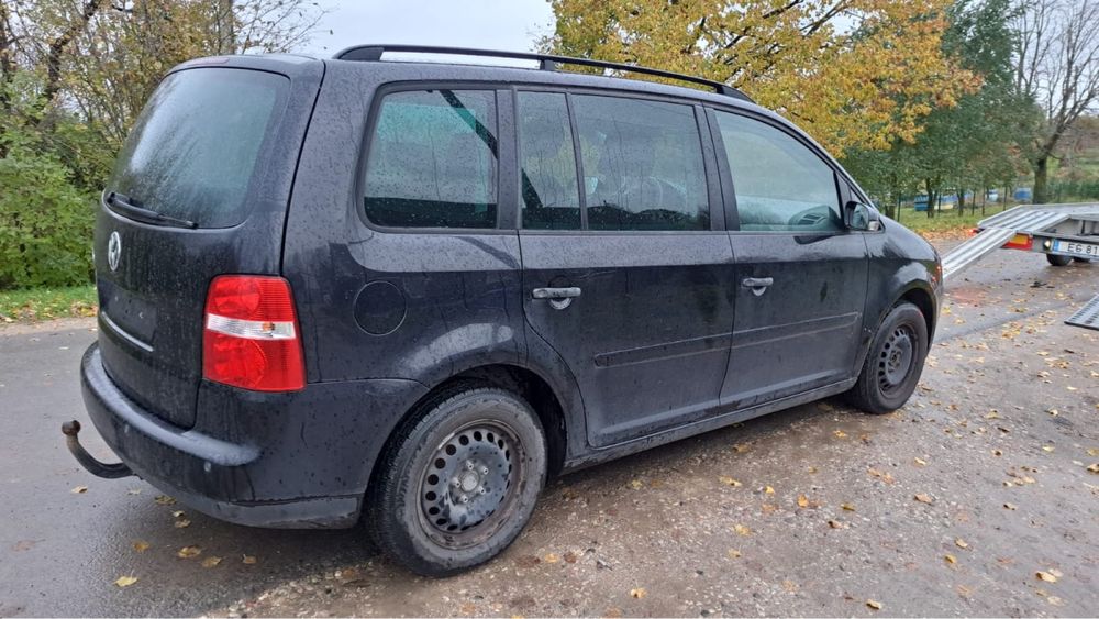 Volkswagen Touran 1.6 бензин MPI. 2005 р