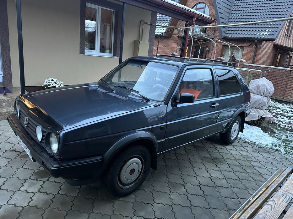 Гольф2,1.6 бензин