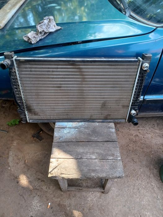 Пасат В5, Ауді А4 А6. 2.5-2.8.Радиатор.р