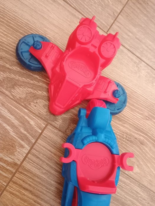 Zestaw do ciastoliny wywrotka betoniarka dinozaur Spiderman