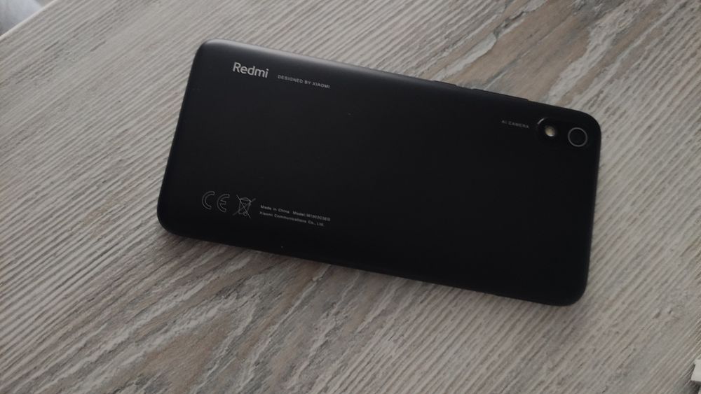 Xiaomi Redmi 7A 2/32 чехол + скло