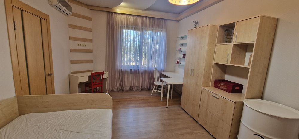 Довгострокова оренда будинку в с. Погреби