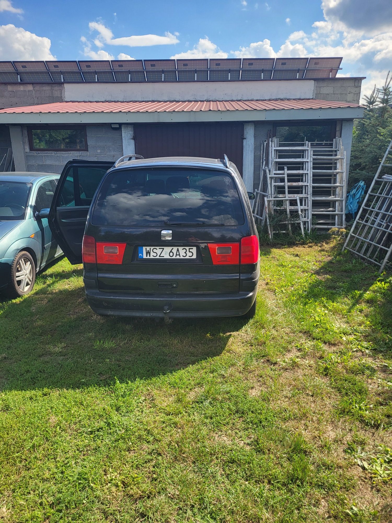Sprzedam Seata Alhambre TDI 2.0 140 km.skrzynia 6 biegowa 7 osobowy .