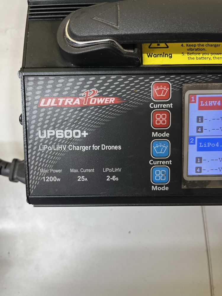UP600+ Двоканальний LiPo LiHV зарядний пристрій для великих дронів