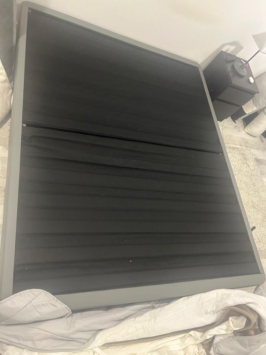 Cama com arrumação