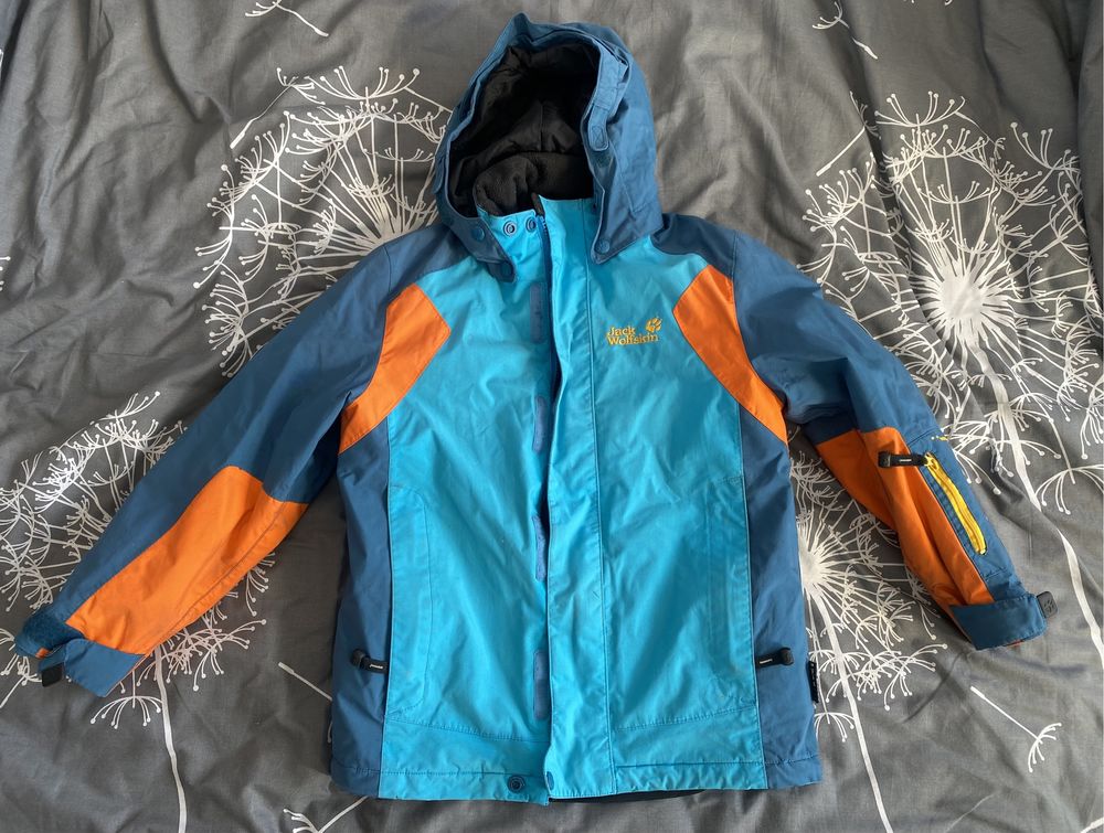 Куртки на мальчика, Jack Wolfskin,Adidas, Alpine Pro, разные размеры.