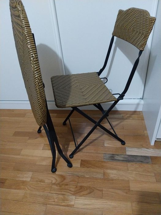 Mesa de varanda em bom estado