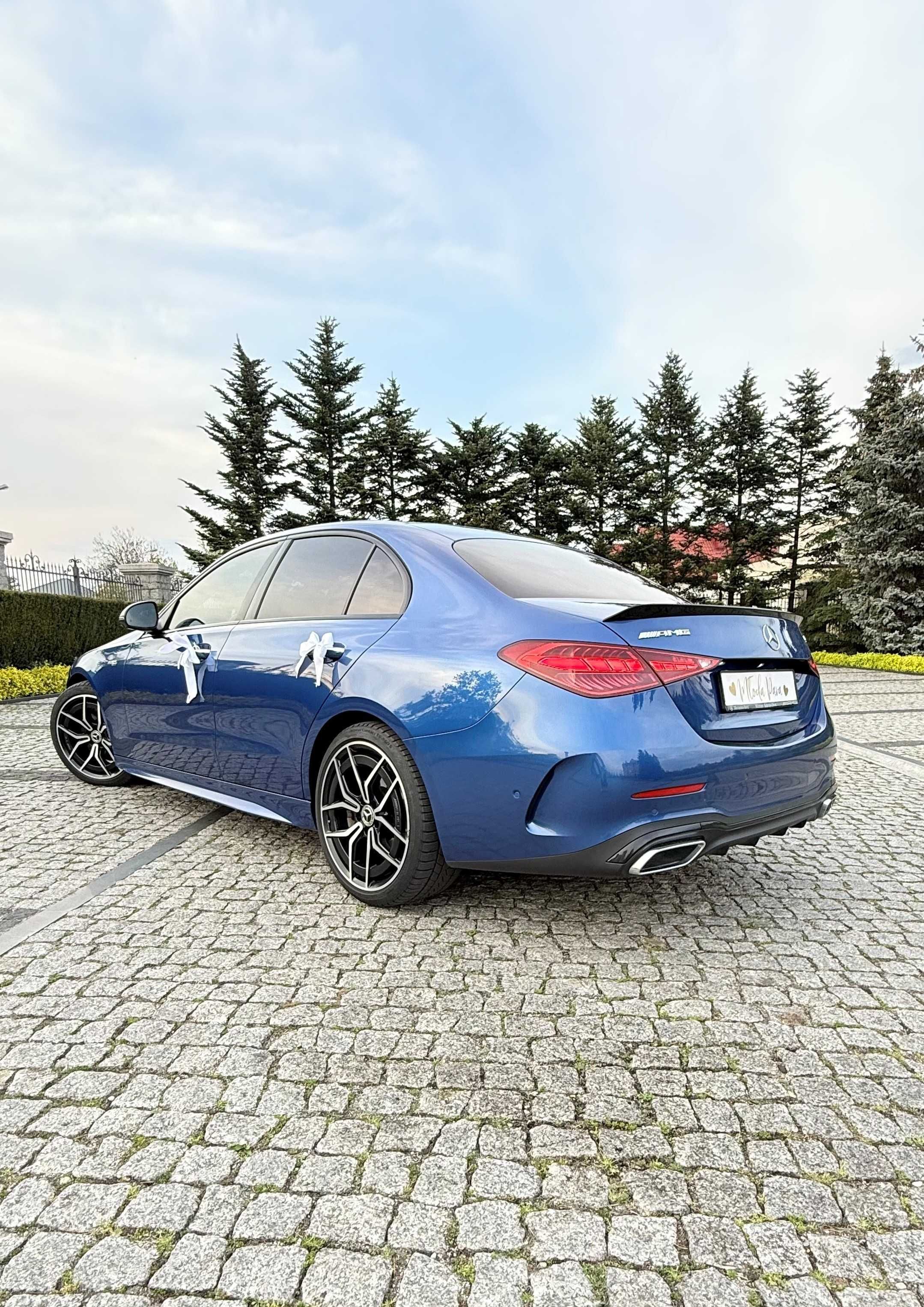 Auto do ślubu oraz różne okazje - Mercedes C klasa AMG kolor niebieski