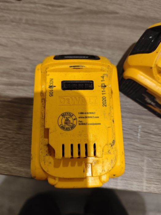 Акумулятор DeWalt 4ah 5ah
