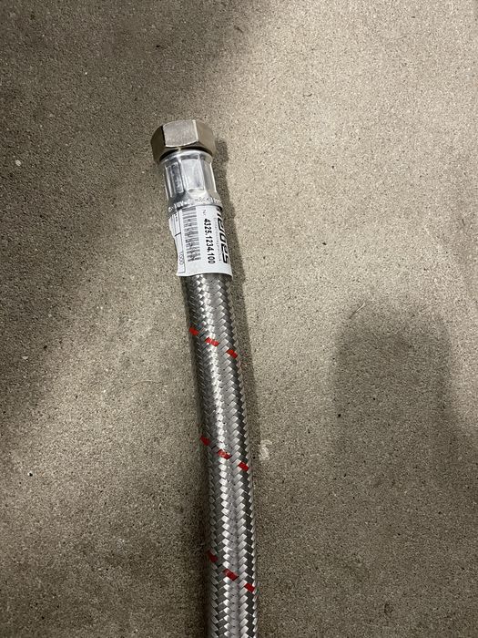 Wąż do instalacji grzewczych / klimatyzacyjnych w oploci ze stali