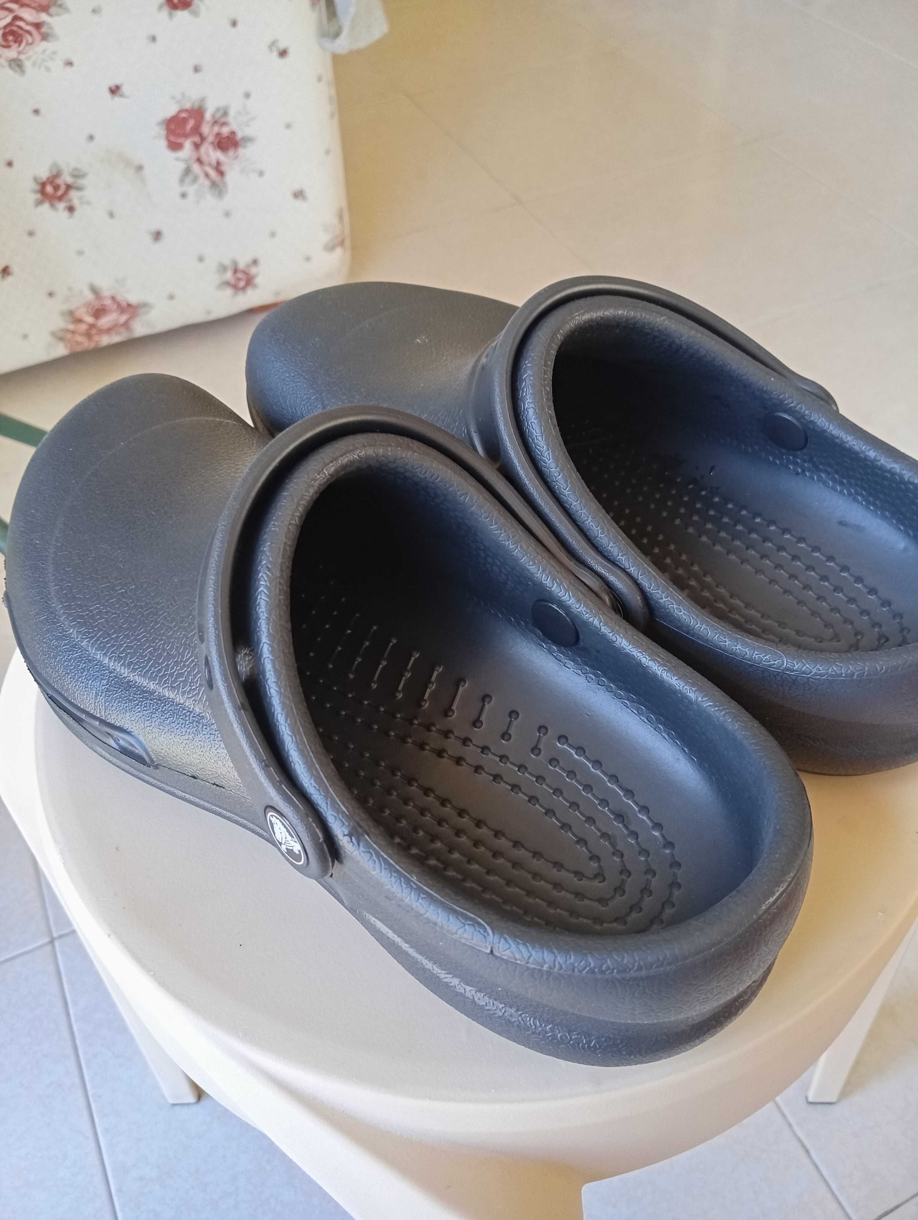 Socas CROCS Bistrô novo unissex