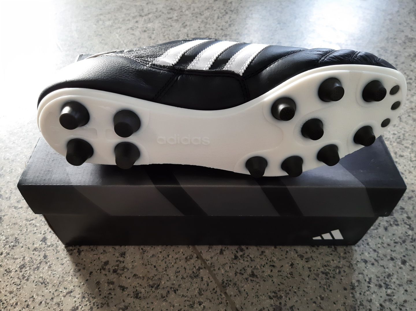 Kultowe buty "korki" ADIDAS Copa Mundial FG, kilka rozmiarów