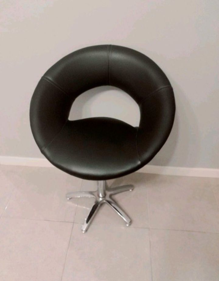 Cadeirao cor Preto