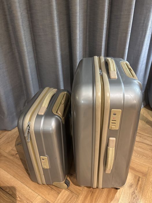 2 Malas/Trolleys de Viagem Benetton