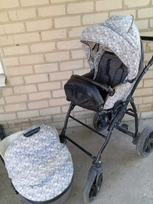 Продам коляску два в одному