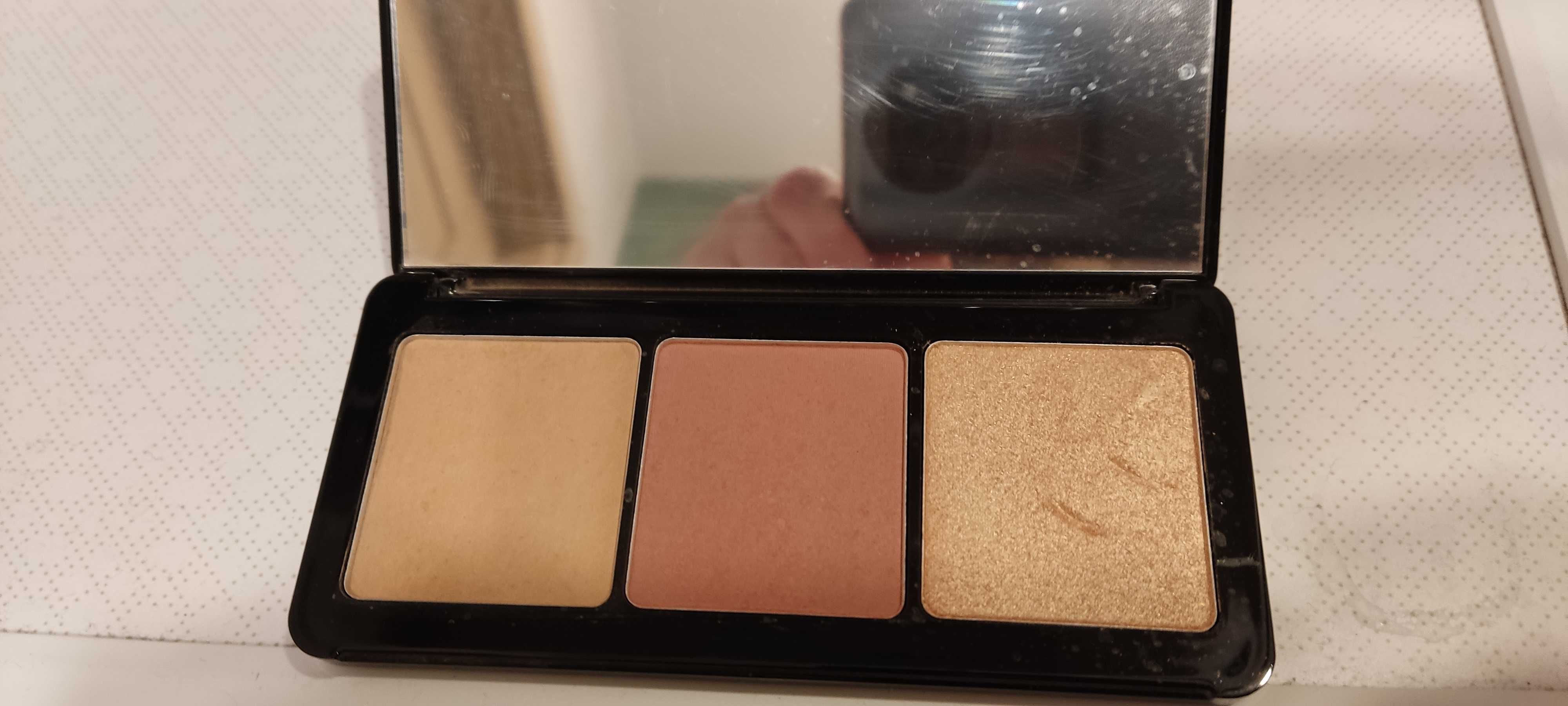 Douglas paleta do makijażu Must- Have Face Palette