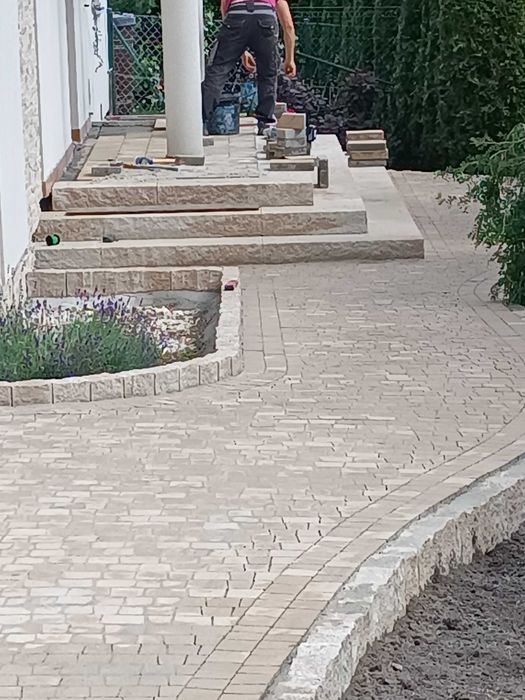 Usługi brukarskie układanie kostki brukowej