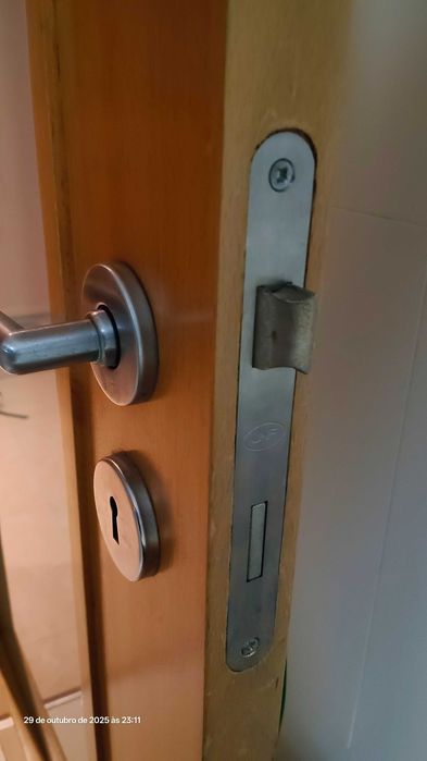 Fechadura de porta interior