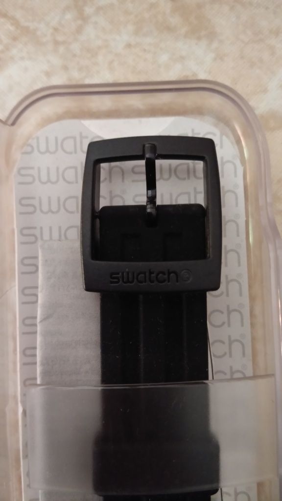 Relógio Oficial Swatch SUIK406 - Bracelete Preta Nova