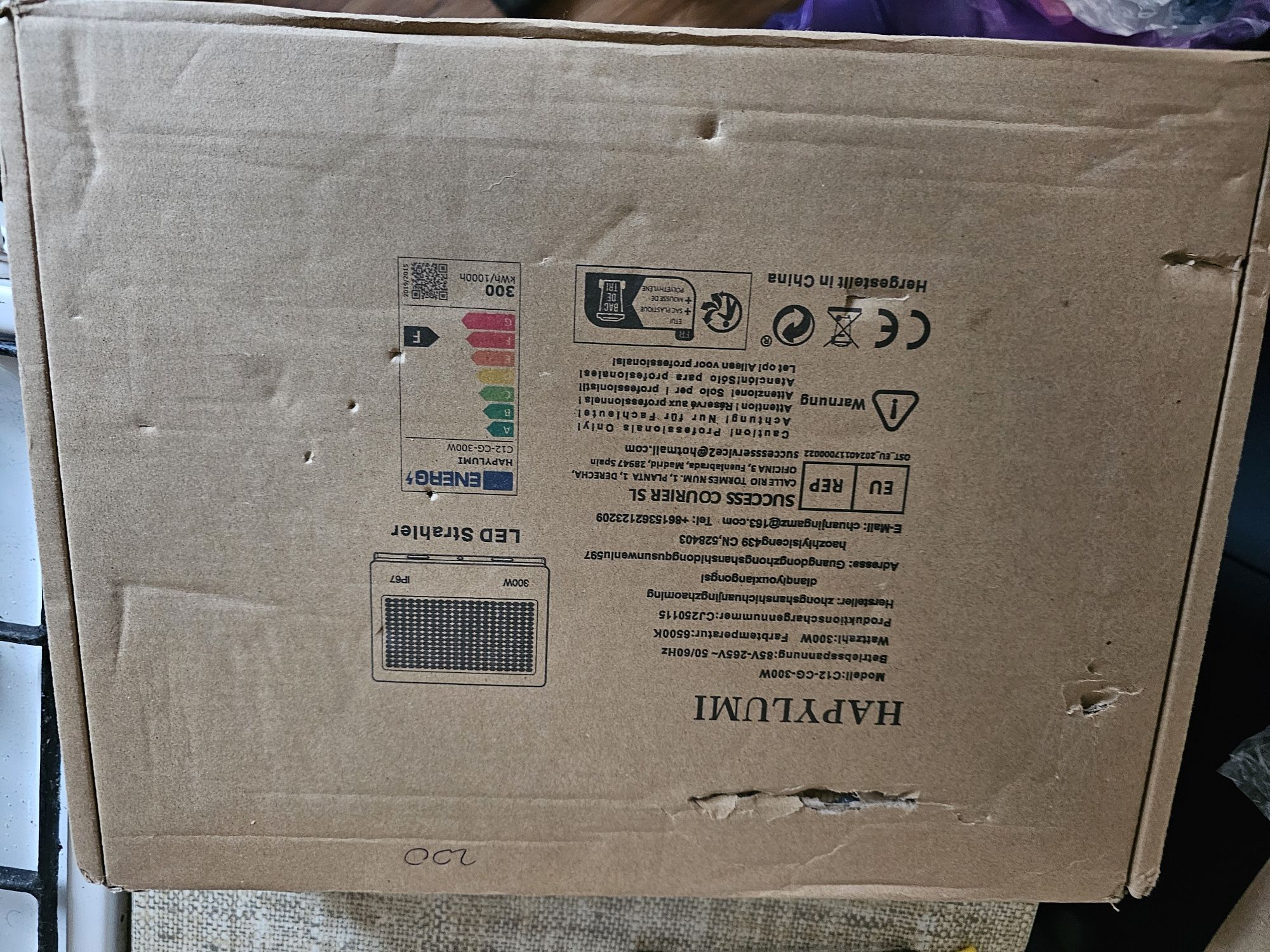 Reflektor LED HAPYLUMI 300 W