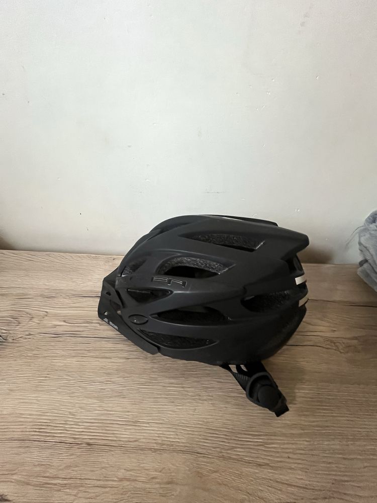 Kask w dobrym stanie