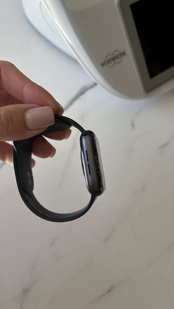 Apple Watch series 4 tarcza 44 mm