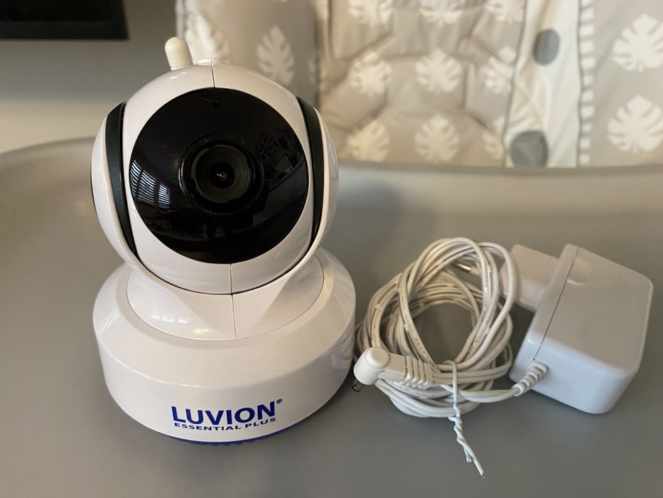 LUVION ESSENTIAL PLUS - elektroniczna niania z kamerą i monitorem 3,5"