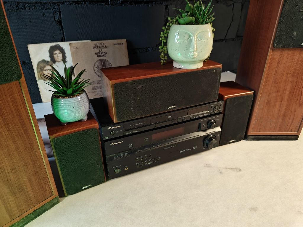 Kino domowe komplet Pioneer i głośniki Jamo