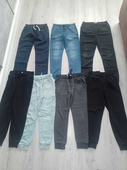 Zestaw ubrań chłopięcych 146/152