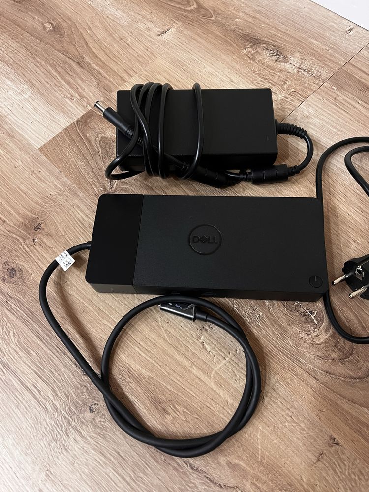 Stacja dokująca DELL WD19 + zasilacz 180w, stan idealny!