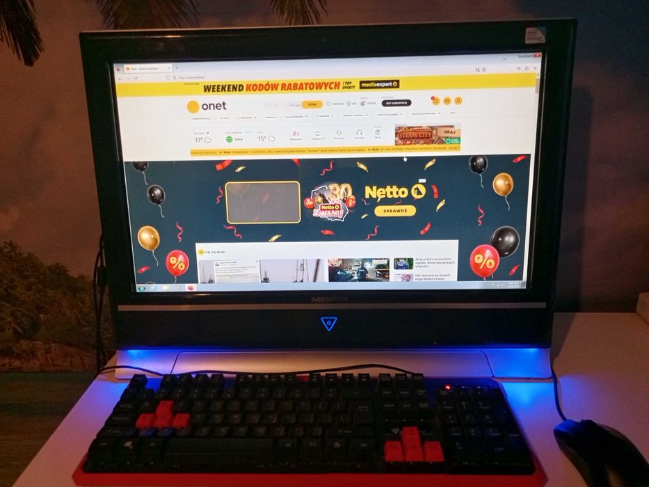 Komputer Medion 21 cali Windows 7 Ultimate 64-bit