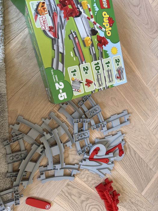 Lego duplo 10882 przejazd kolejowy
