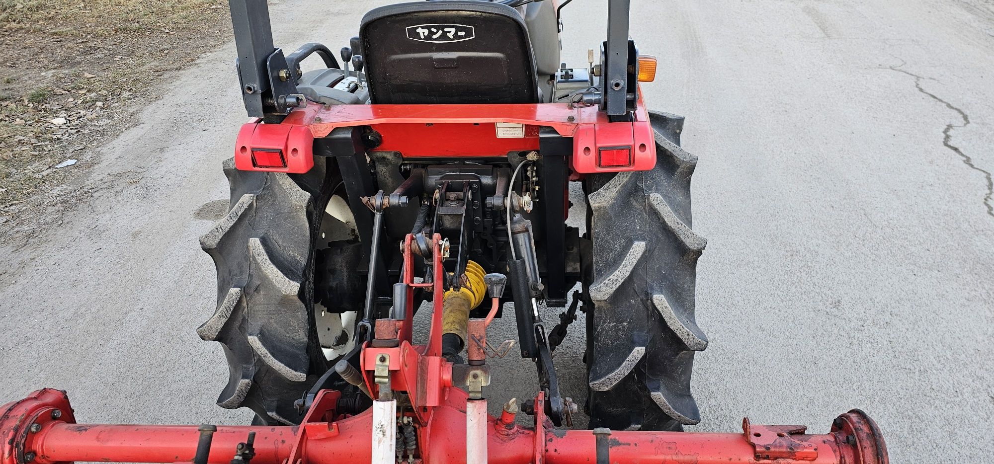 Японський Мінітрактор Трактор  Yanmar F 230