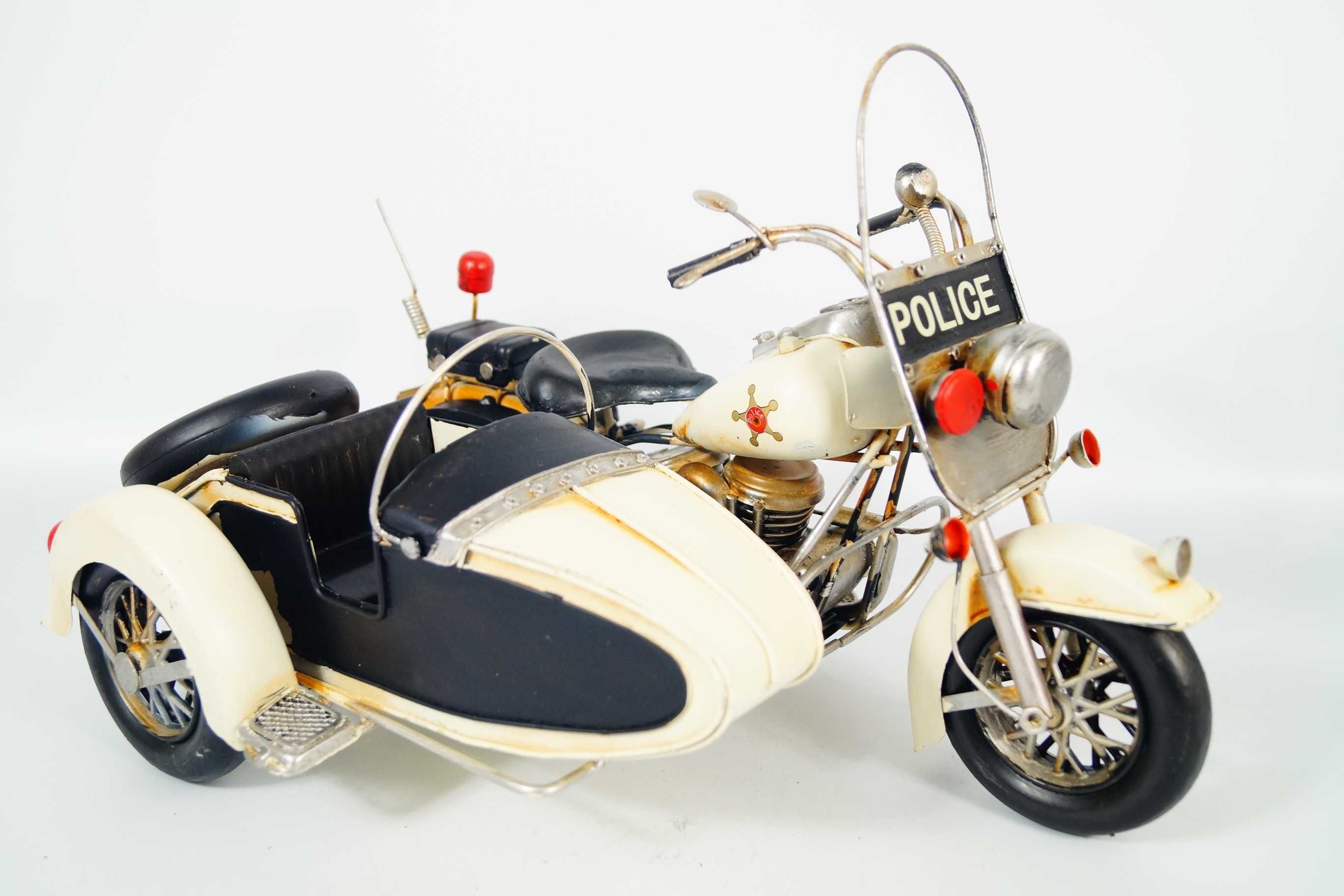 Metalowy pojazd - motocykl z dostawką rekwizyt model POLICE