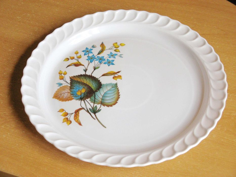 Блюдо большое для торта Тортовница пластик