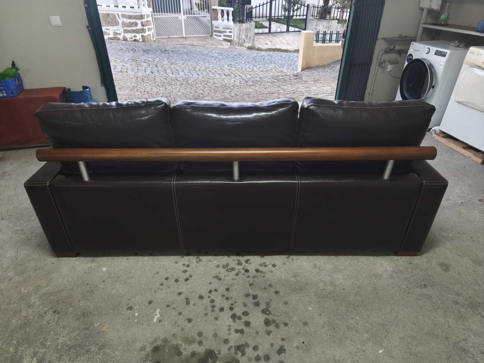 conjunto sofás pele castanho