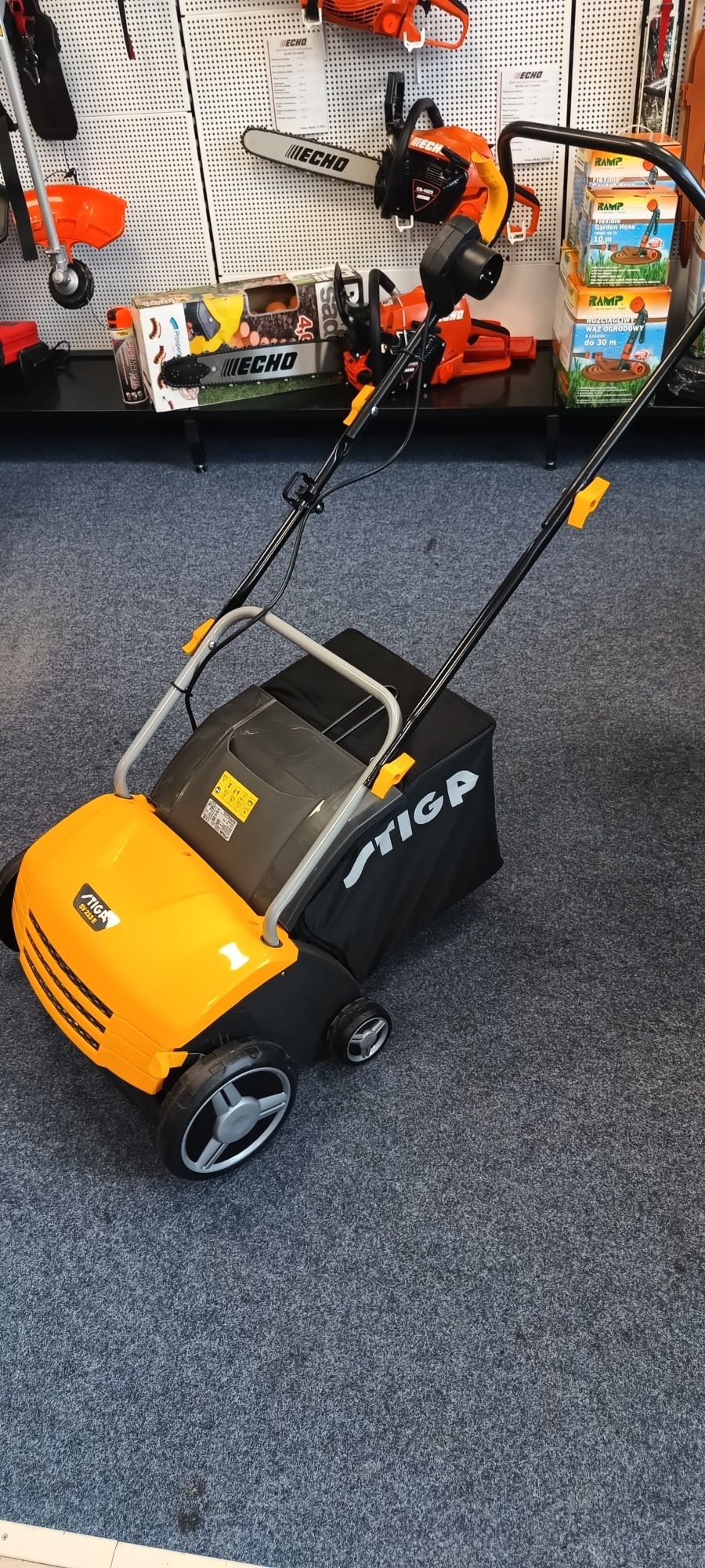 Elektryczny aerator i wertykulator 2w1 Stiga SV 213e. Rob24.pl