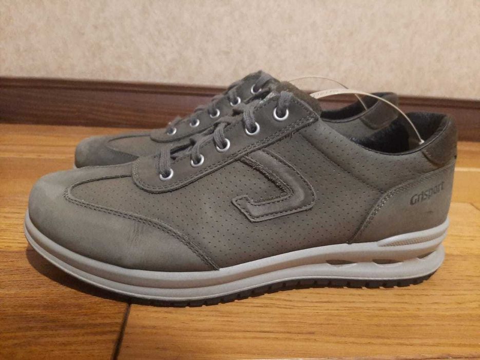 Мужские кроссовки Grisport из натурального нубука