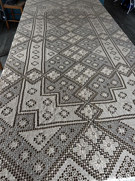 Toalha de mesa renda filé feita à mão com 282x187